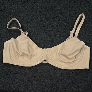 Skims Neutral Beige Underwire Bra with Adjustable Straps